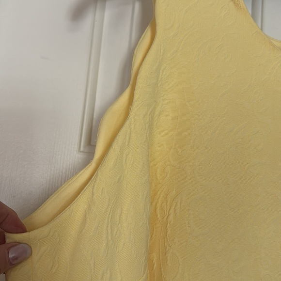 Ann Klein Sleeveless Yellow Scalloped Edge Shift Aline Dress Zip Back NWOT Sz XL - Picture 4 of 6